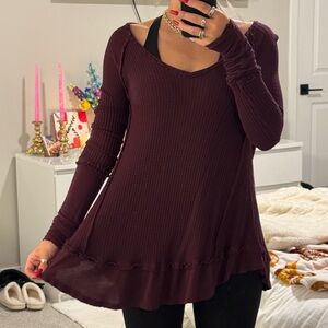 Women's Burgundy Long Sleeve Top